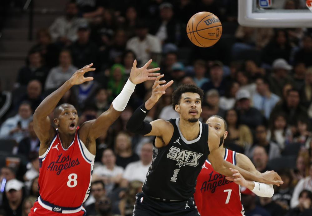 松突破湖人 松突破湖人